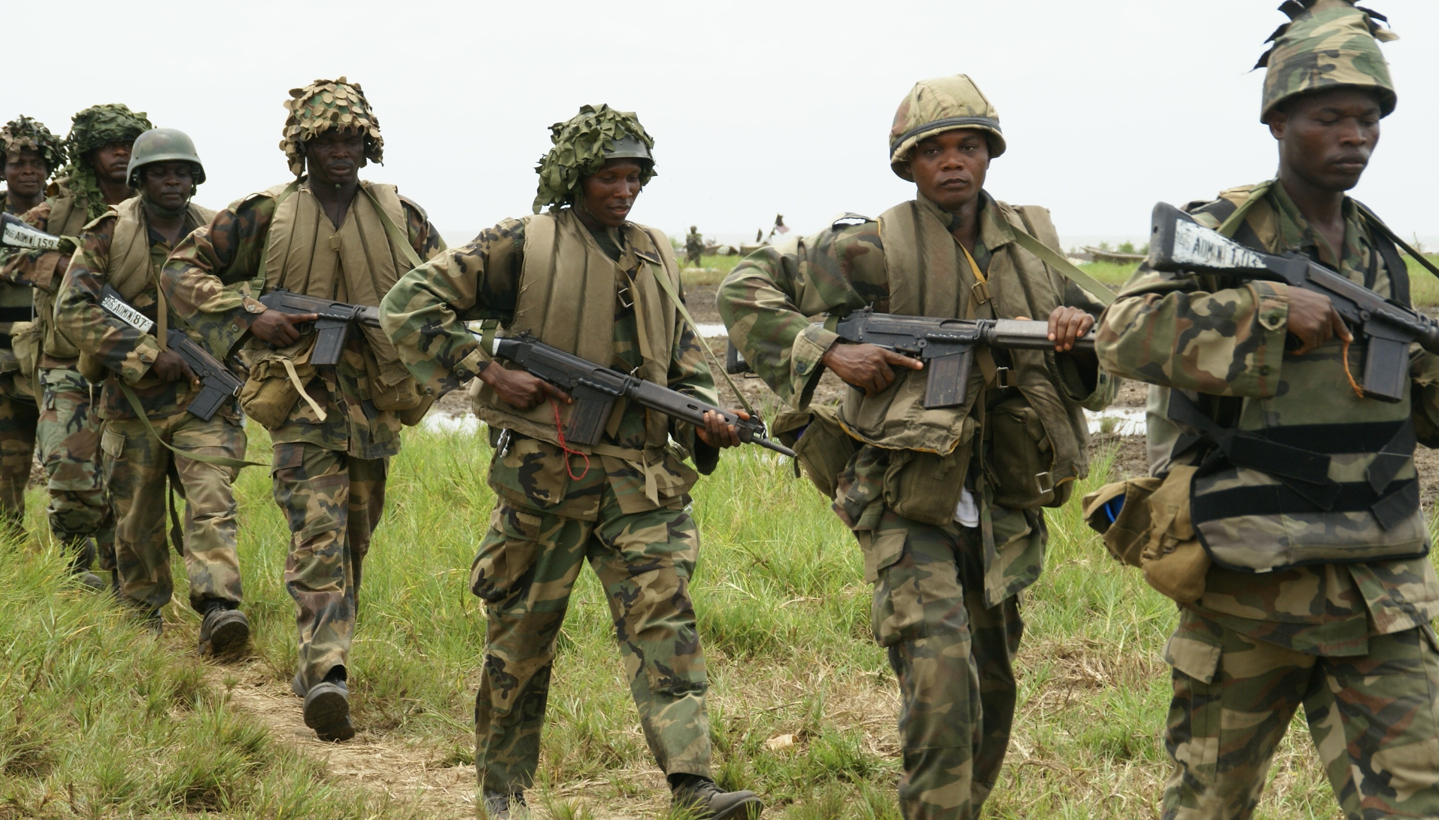 Nigerian-soldiers-12.jpg
